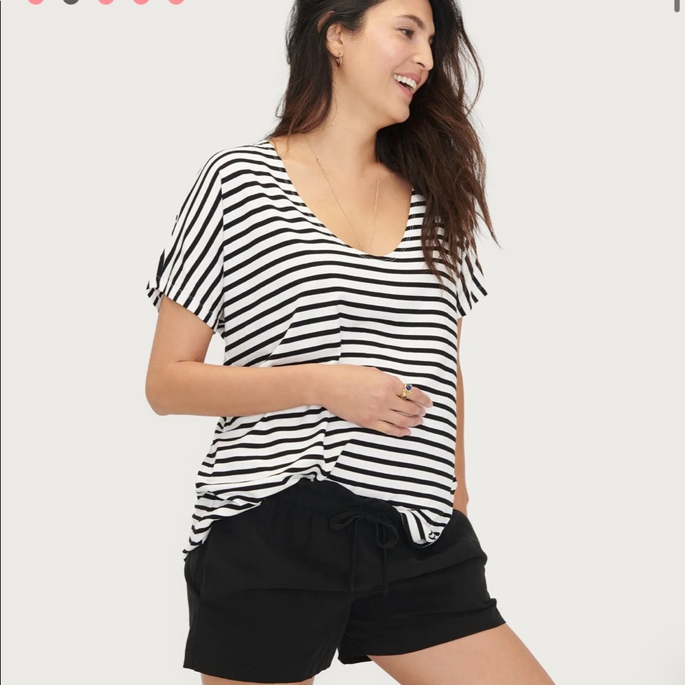 Size 0 Hatch Maternity Perfect Vee Tee in Black and White Stripes